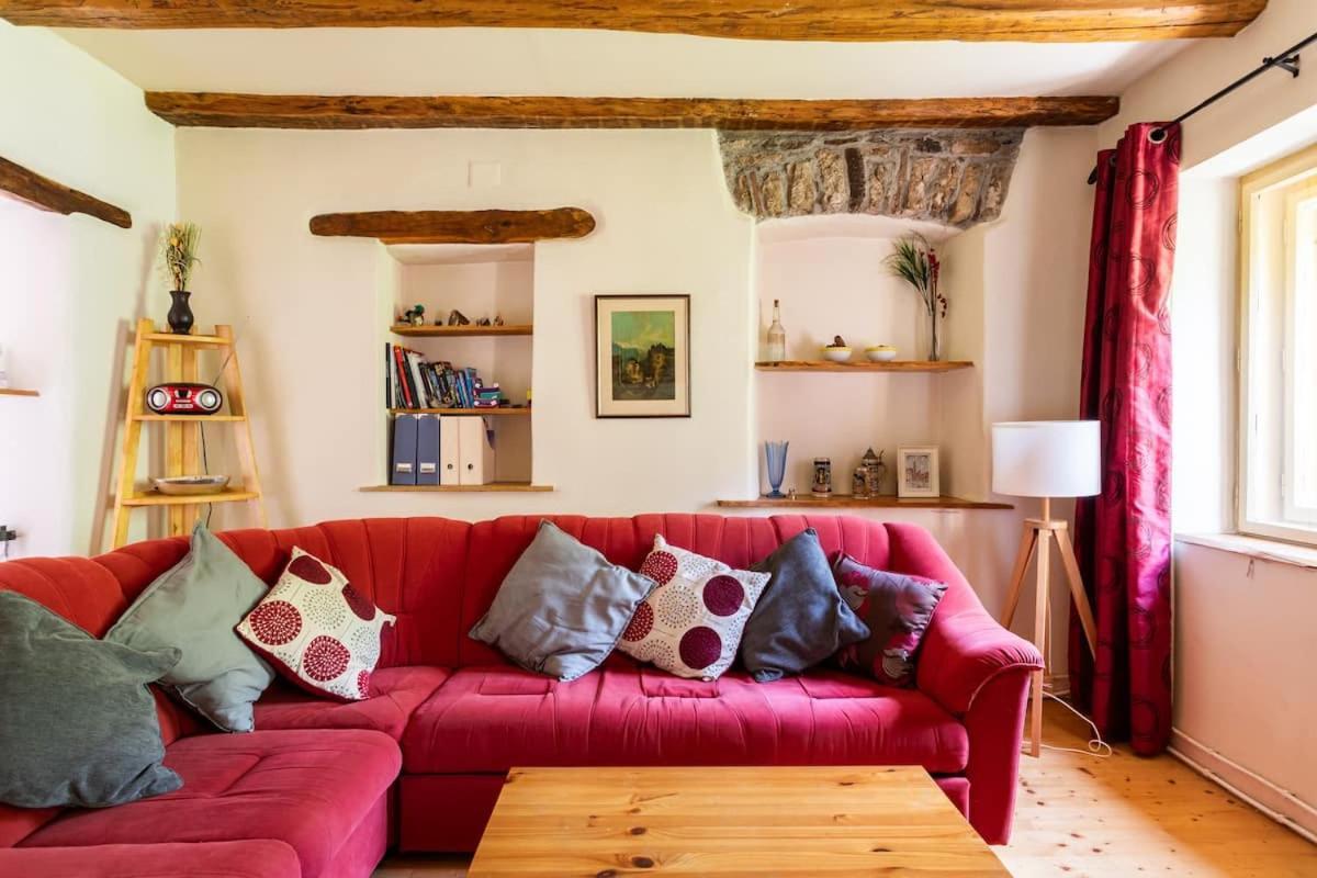 Holiday Home Katric Kamno Exterior photo