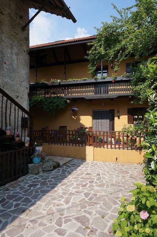 Holiday Home Katric Kamno Exterior photo